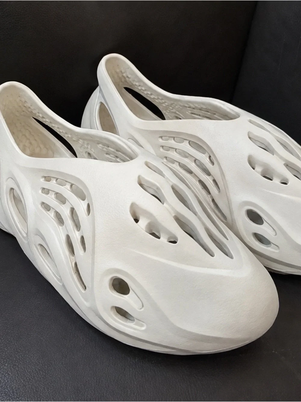 Yeezy Foam Runner Slip-On in White